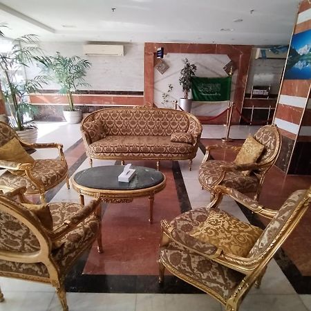 فندق الفرسان المتحدة فرع الفيصلية Aparthotel Jeddah Exterior photo