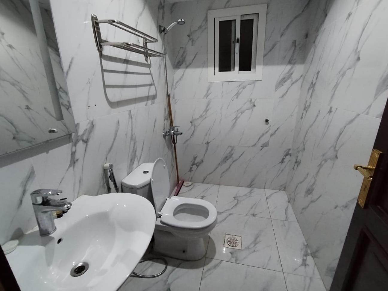 فندق الفرسان المتحدة فرع الفيصلية Aparthotel Jeddah Exterior photo