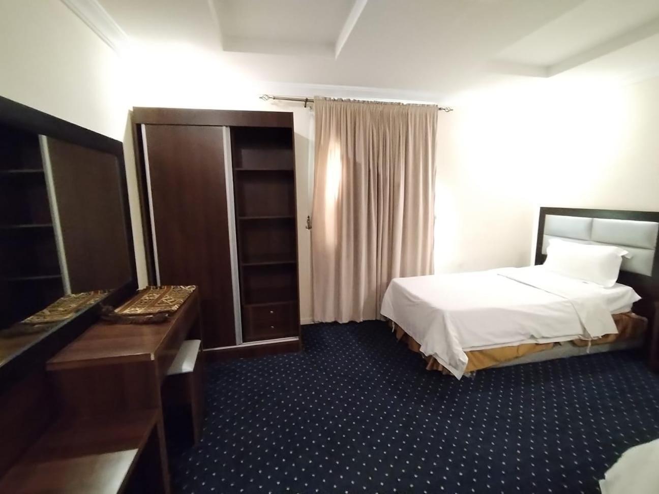 فندق الفرسان المتحدة فرع الفيصلية Aparthotel Jeddah Exterior photo