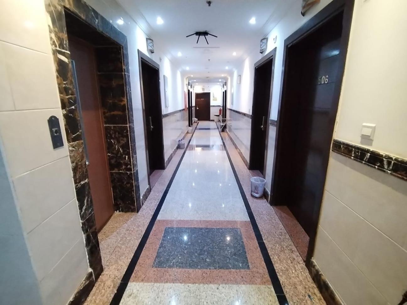 فندق الفرسان المتحدة فرع الفيصلية Aparthotel Jeddah Exterior photo
